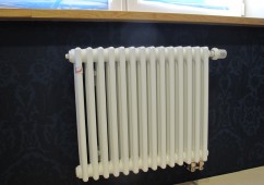 Радиатор Zehnder Charleston 3057 - 10 N69 1/2" нижнее подключение