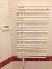 Полотенцесушитель Zehnder Yucca Asym YAE 50-090 R белый правый